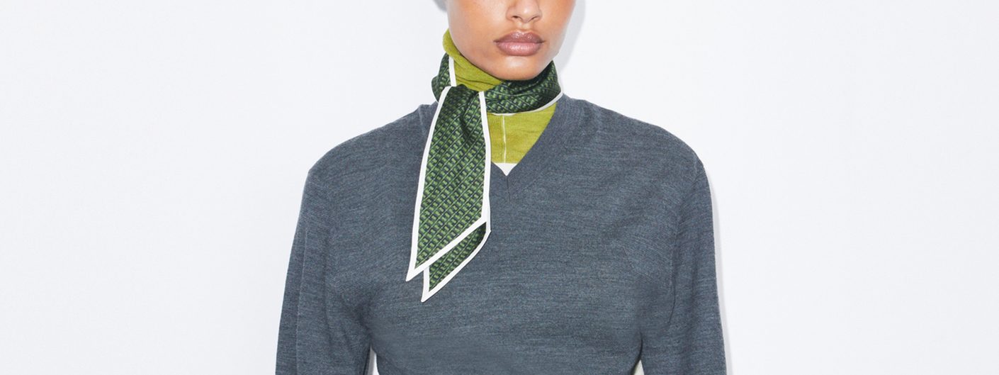 ACC_SCARF_1410x529_D_0226