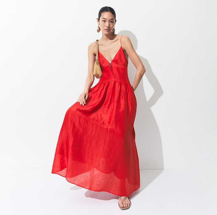 RTW_TB_SPF26_EOMS_BEACH_EDIT_WAISTED_LINEN_DRESS_BRIGHT_RED_SHOT_19_0027_750x741_M_0626
