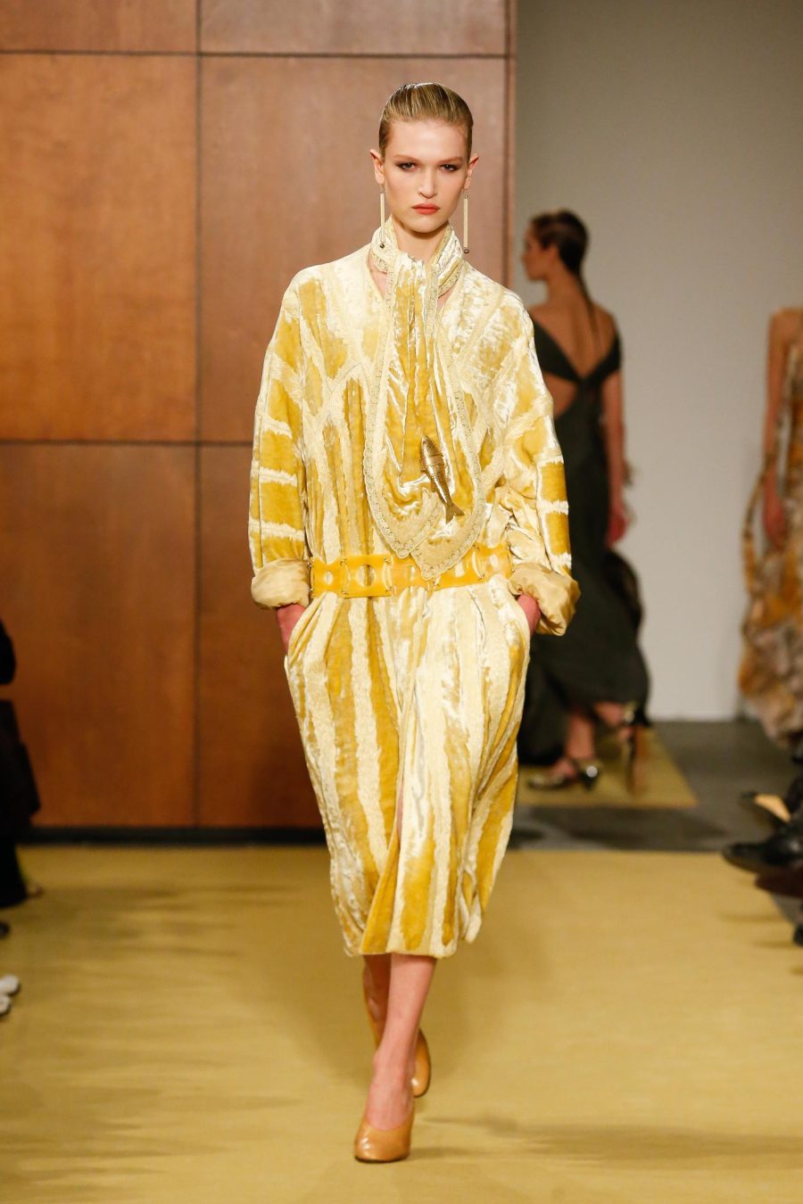 TB_FW26_SHOW_LOOK_036_2X3