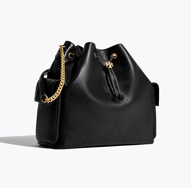 TB_SPR26_ESLS_CHARLIE_QUILTED_DRAWSTRING_SHOULDER_20260218_SHOT_28_0013_750x741_M_0426